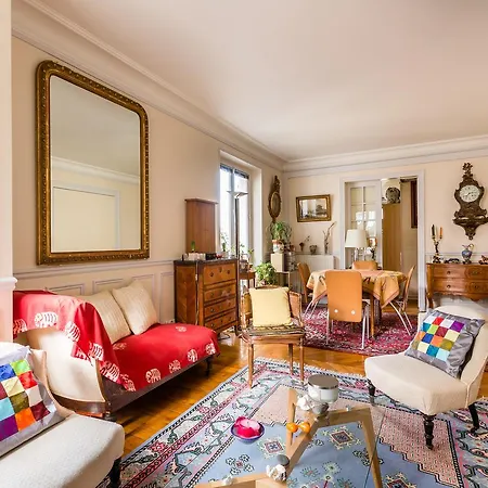 Veeve - Overlooking The Seine On Ile De La Cite Apartment *